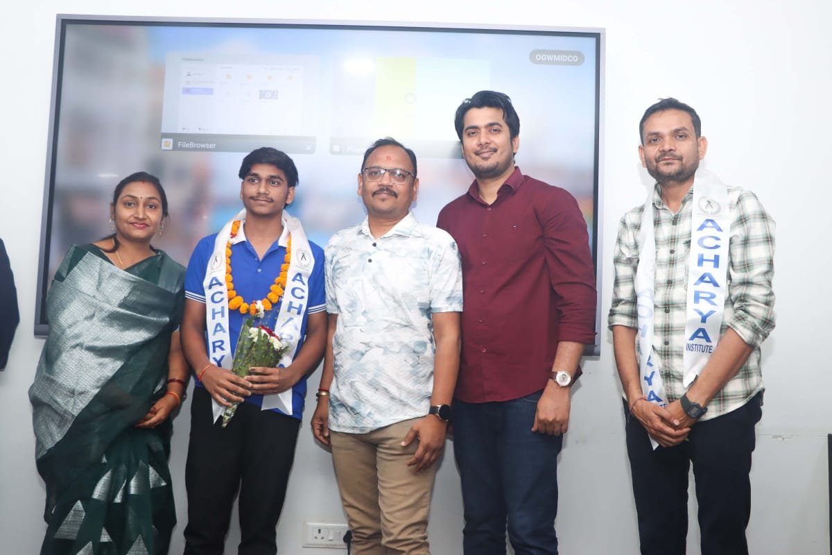 JEE Main 2025 में शानदार सफलता! — 11