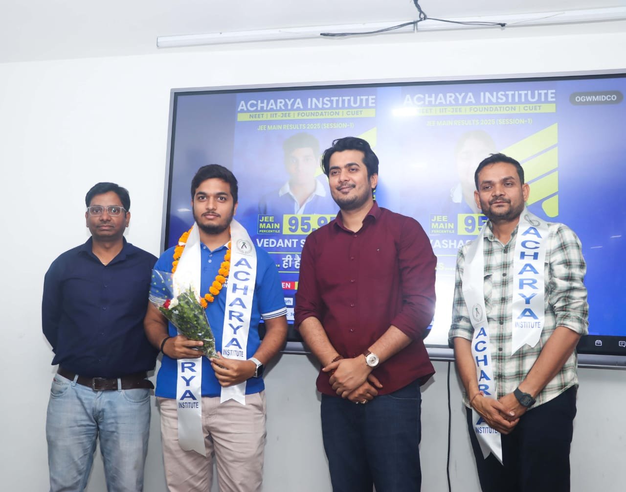 JEE Main 2025 में शानदार सफलता! — 22